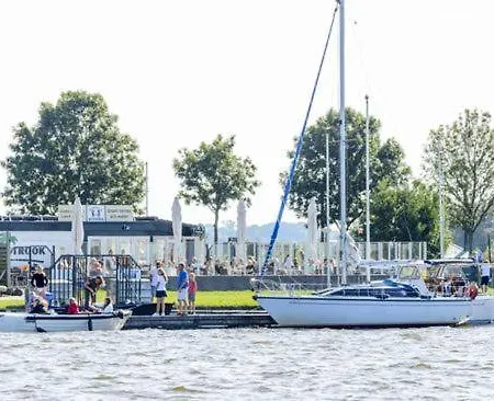 Lägenhet Luxury Lakeside In The Heart Of The Netherlands Breukeleveen